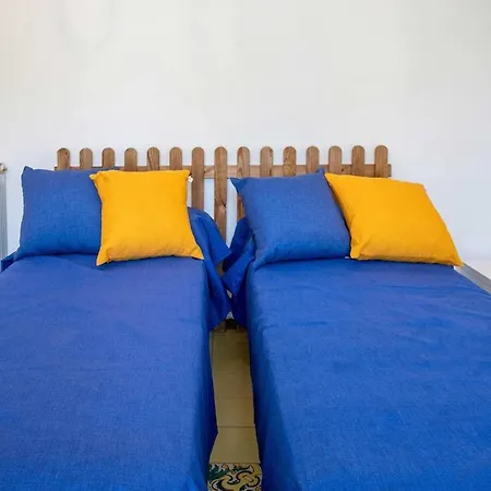 Bianca With Shared Pool Appartamento