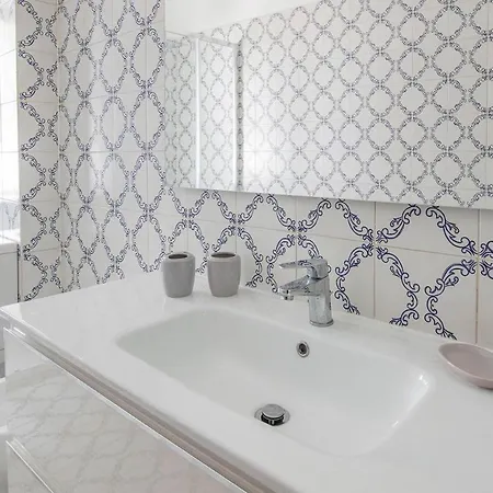 Bianca With Shared Pool * Sorrento